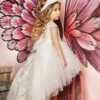Ασύμμετρο φόρεμα βάπτισης Dolce Bambini 9753-1 σε ivory εκρού με δαντέλα και τούλι, πλάγια όψη