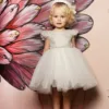 Φόρεμα βάπτισης Dolce Bambini 9756-1 ivory εκρού με μεγάλο φιόγκο στην πλάτη και πλούσια φούστα από τούλι, πίσω όψη