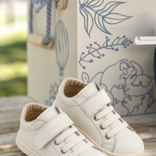 Λευκά δερμάτινα βαπτιστικά παπούτσια BabyWalker για αγόρι